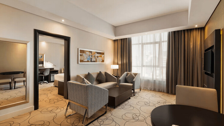 Executive Queen Suite 